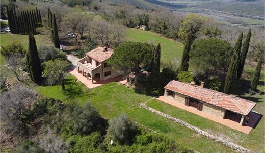 Giuncarico Villa in pietra con dependance e vista 